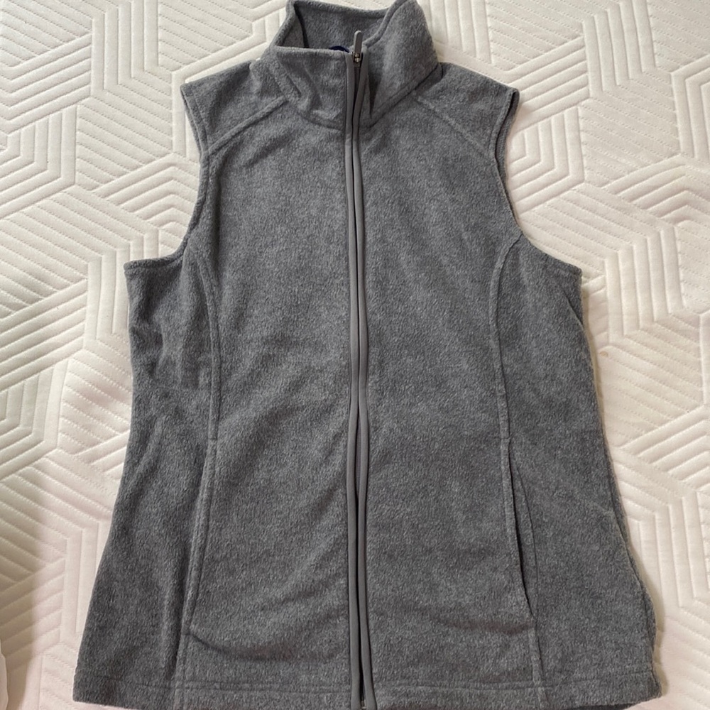 Gray women’s Lands’ End vest size s